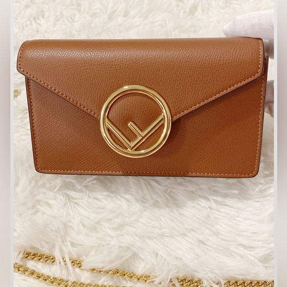 Fendi belt and cross body bag authentic (sold) - Picture 2 of 4